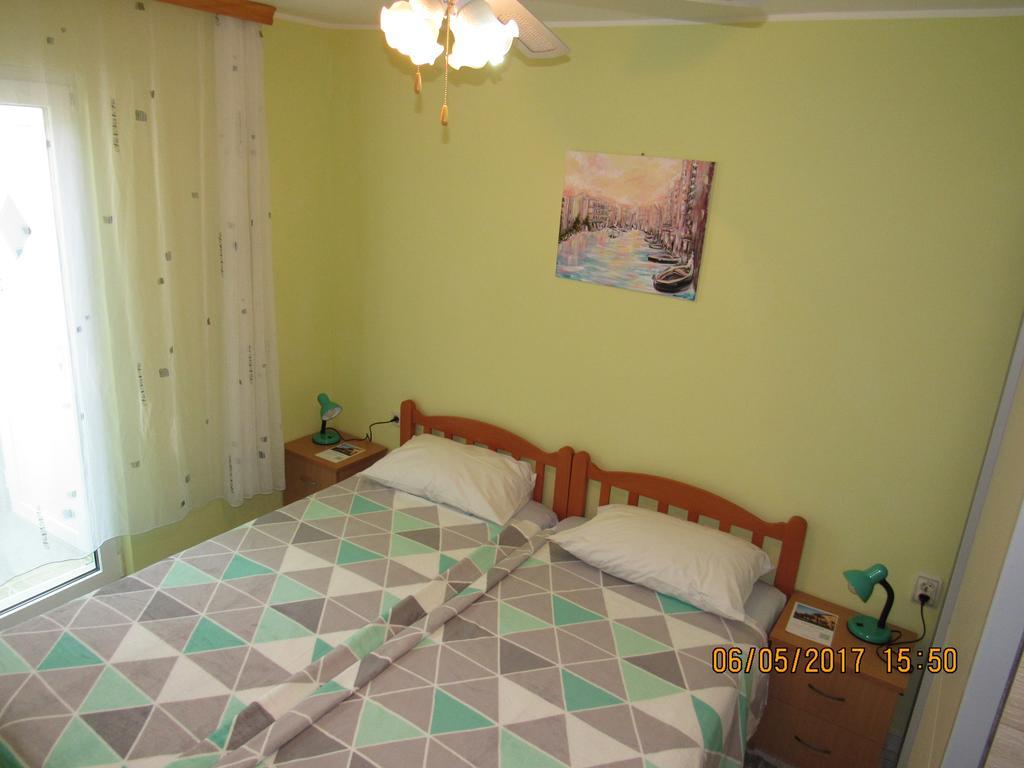 Guest House Vanessa Супетар Экстерьер фото